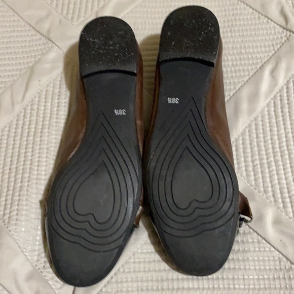 Fine Italian Flats - Picture 3 of 5